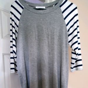 Quarter length sleeve shirt